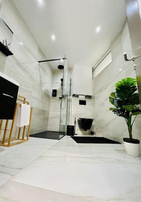 Appartement Tropical Льеж Экстерьер фото
